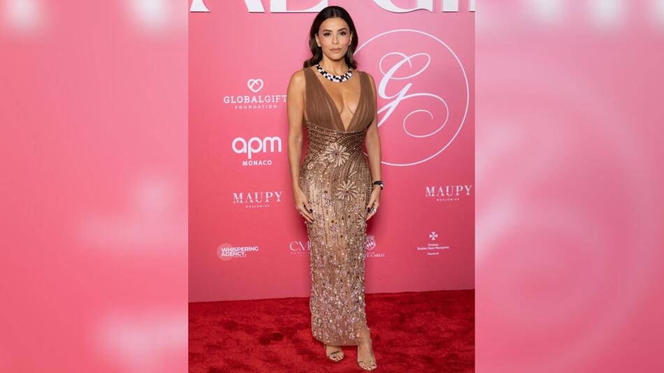 Eva Longoria setzte in Monaco wie üblich auf Glamour.