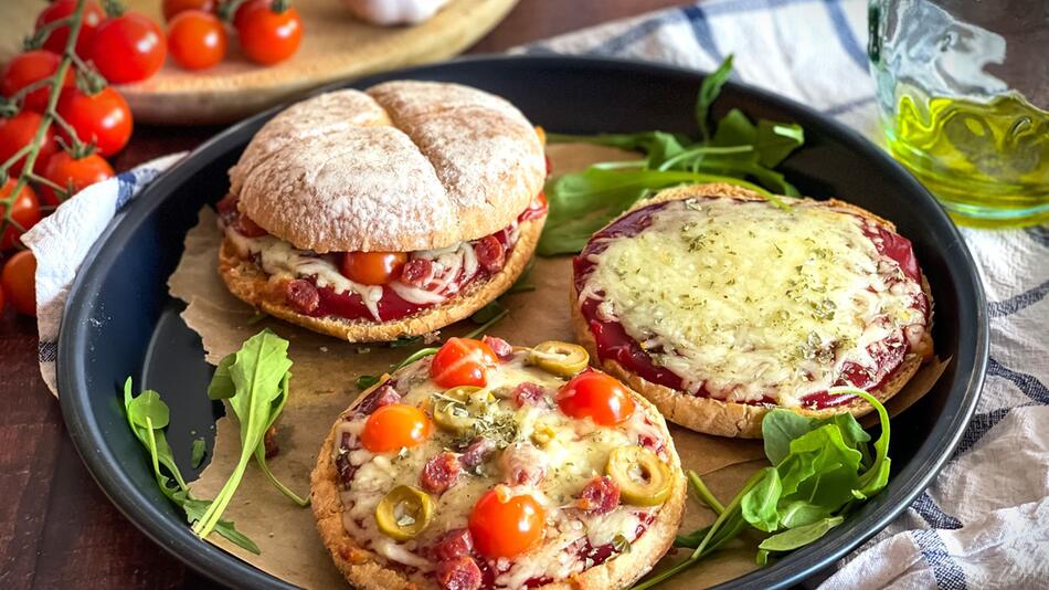 Pizza-Burger vom Grill