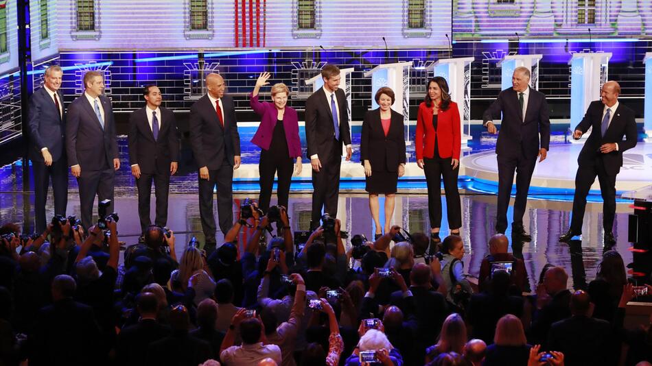 Wahlkampf in den USA - TV-Debatte der Demokraten