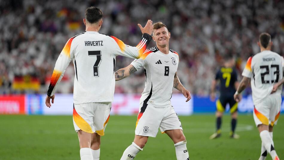 Kai Havertz und Toni Kroos