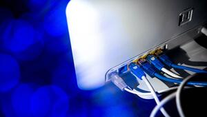 Router und Netzwerkkabel