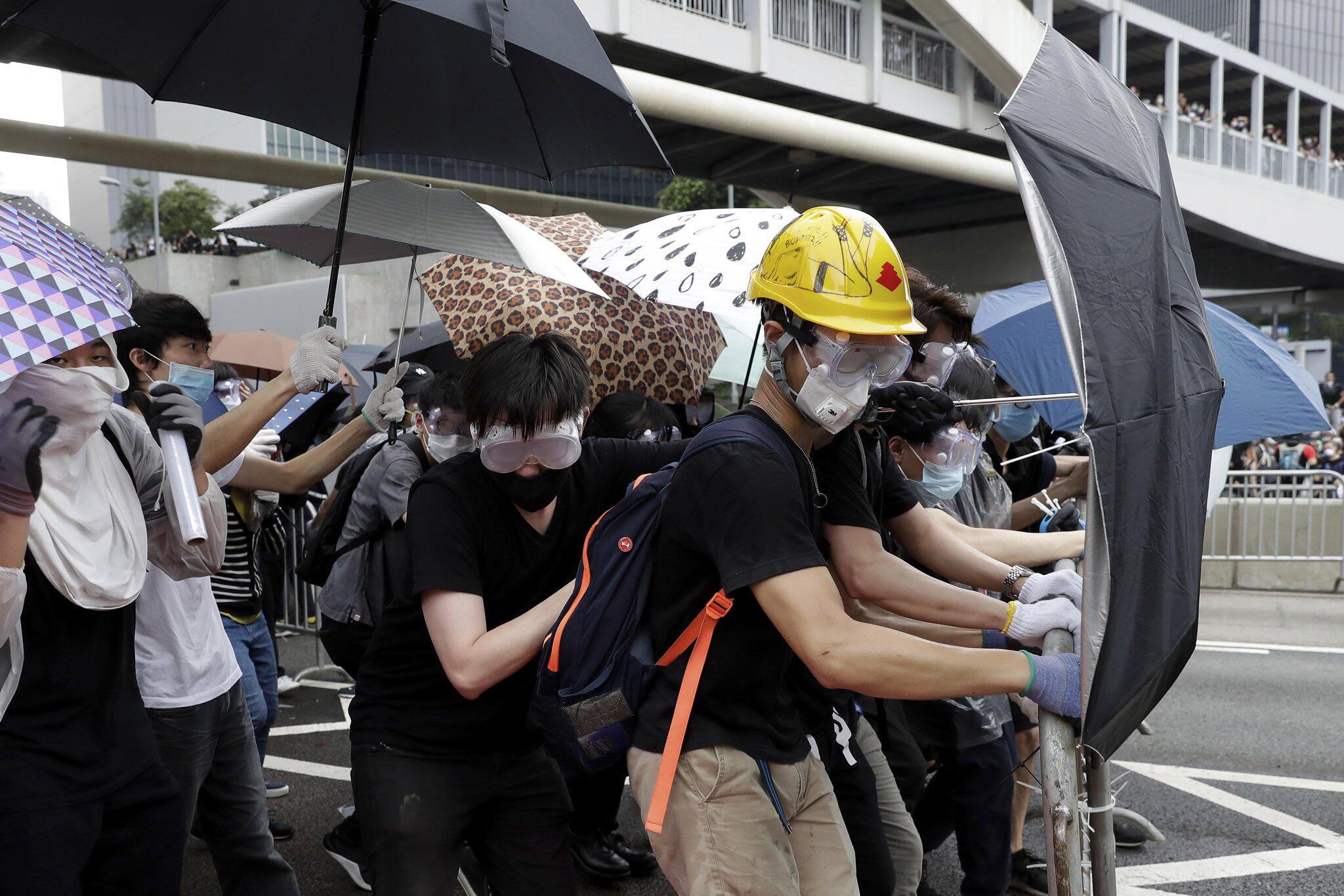 Proteste in Hongkong: Debatte über Auslieferungen verschoben | GMX.CH