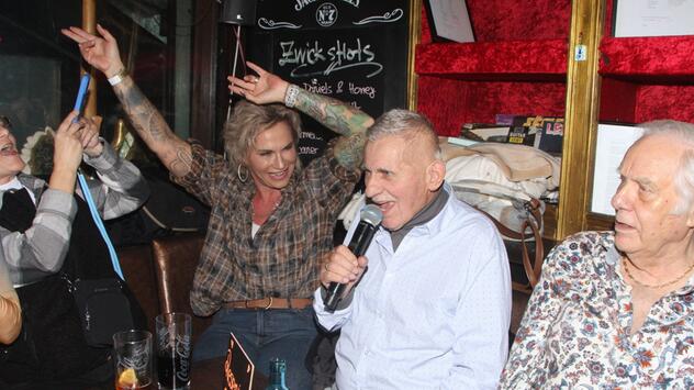 Heinz Hoenig feierte seinen Geburtstag in Hamburg nach.