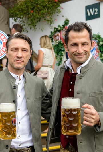 Oktoberfest - FC Bayern at the Wiesn