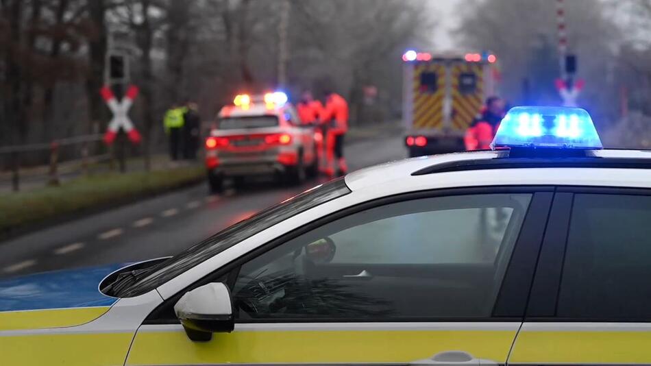 Tödlicher Unfall in Leer: Fahrradfahrer wird von Regionalbahn erfasst