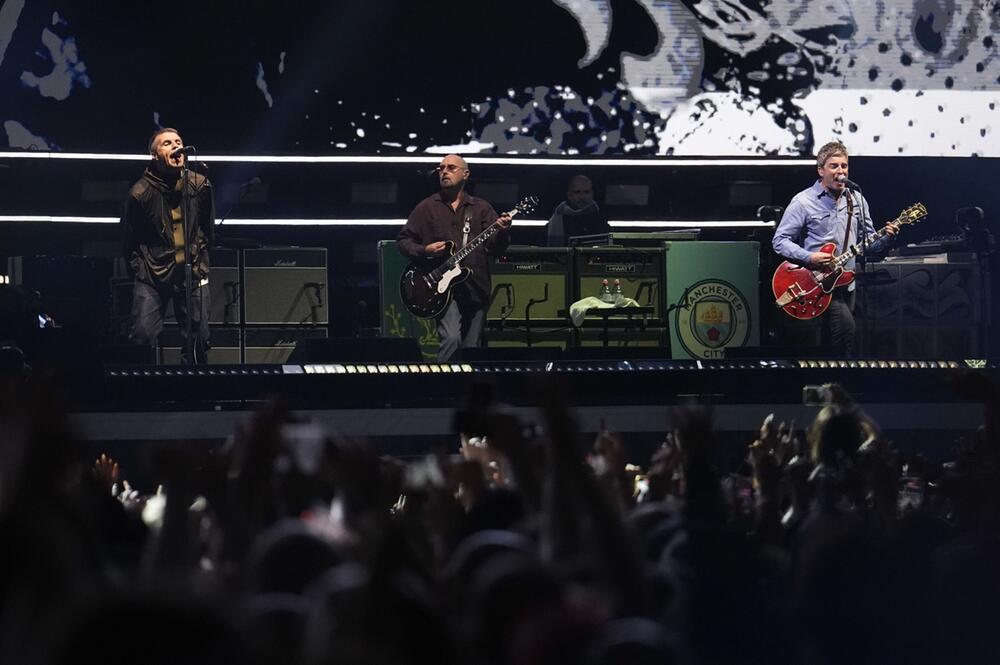 Oasis-Konzert in Cardiff