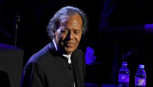 Julio Iglesias sieht sich mit schweren Vorwürfen konfrontiert.