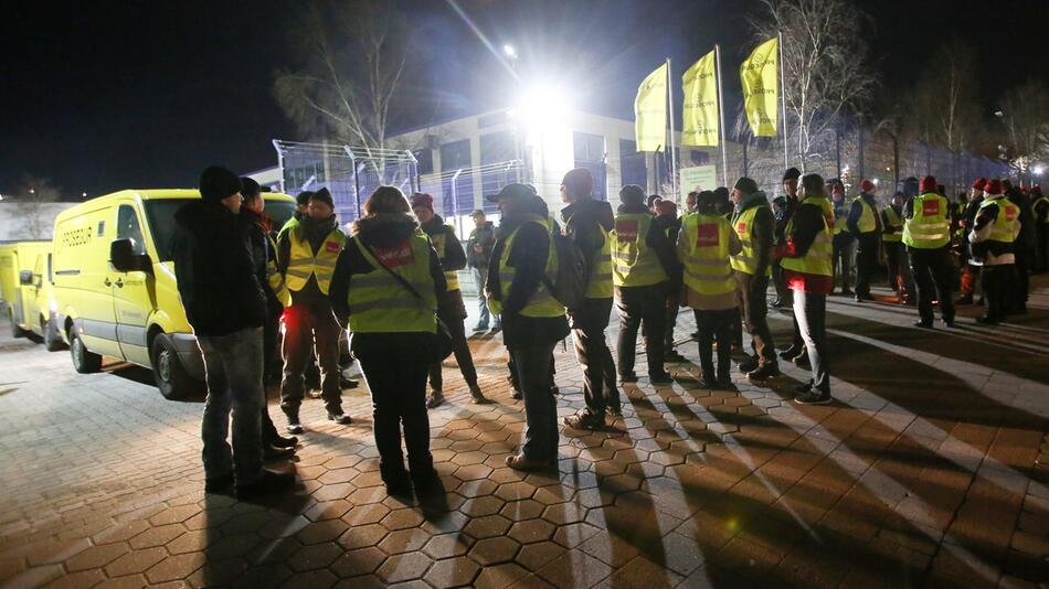 Warnstreiks bei Geldtransporter-Fahrern