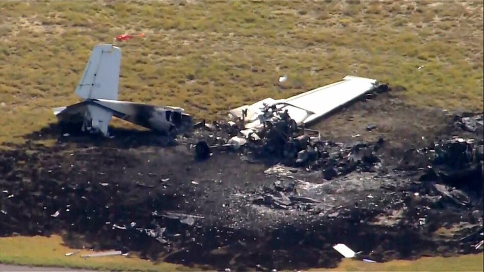 Flieger kollidieren in der Luft: Ein Toter bei Flugzeugabsturz in Colorado