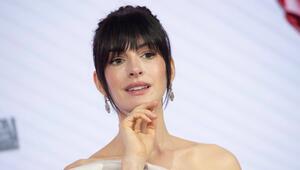 Anne Hathaway bei der Pressetour zu "Der Teufel trägt Prada 2" Anfang April in Seoul mit dem ...