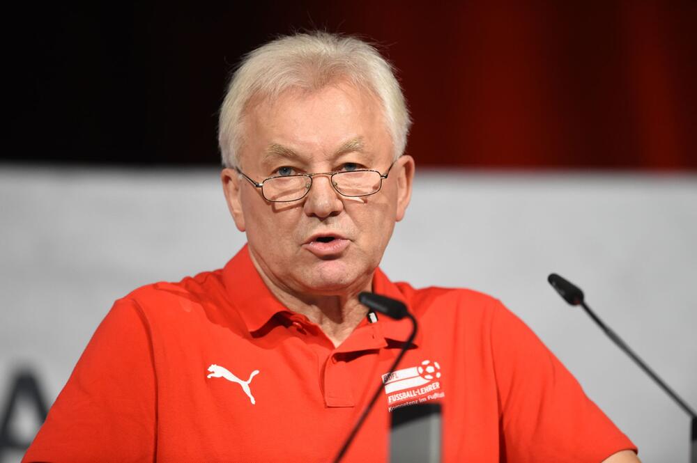 Benno Möhlmann