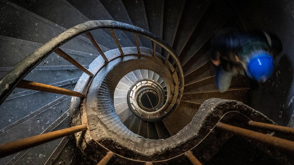 Wendeltreppe im Lost Place