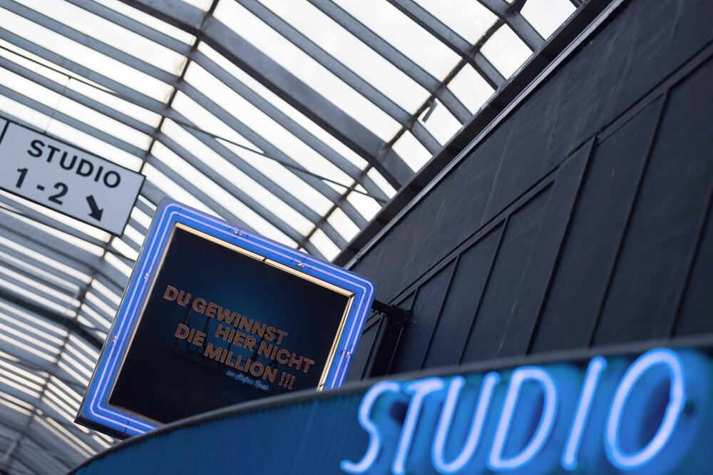„Du gewinnst hier nicht die Million !!!“ - Fernsehstudio