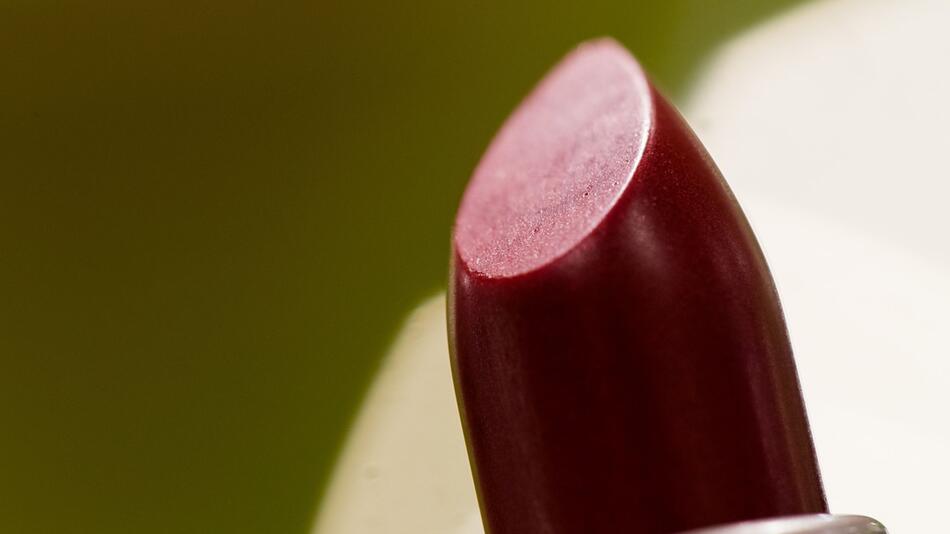 Ein roter Lippenstift