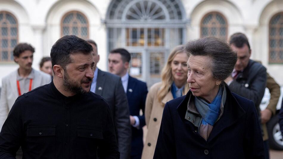 Prinzessin Anne mit Wolodymyr Selenskyj in Kiew.