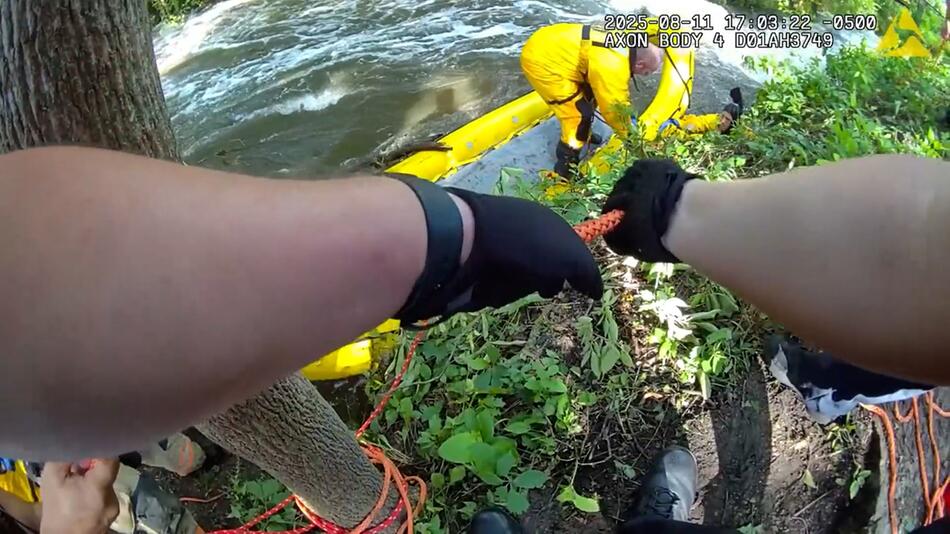 Bodycam: Dramatische Flussrettung in Menomonee Falls