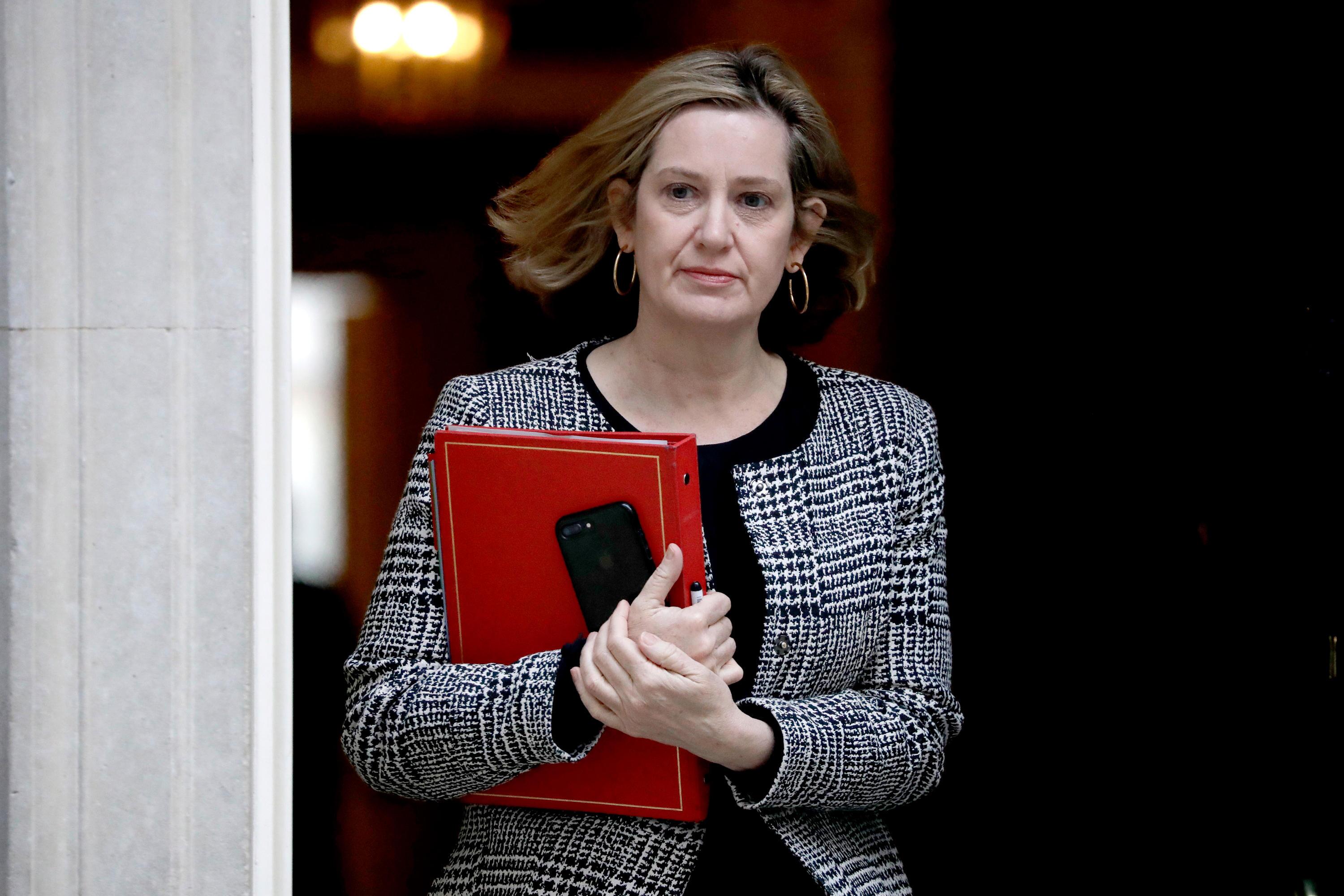 Brexit Drama Britische Arbeitsministerin Amber Rudd Zur Ckgetreten