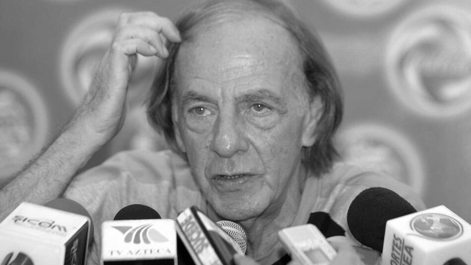 César Luis Menotti