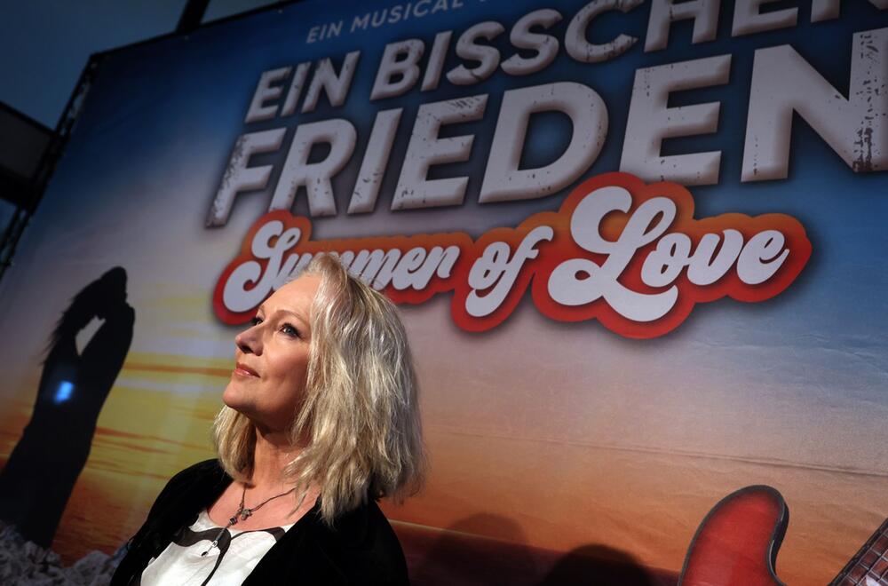 Premiere des Musicals "Ein bisschen Frieden - Summer of Love"