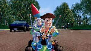 Buzz Lightyear und Woody, hier im ersten "Toy Story"-Film, kehren 2026 auf die grosse Leinwand ...