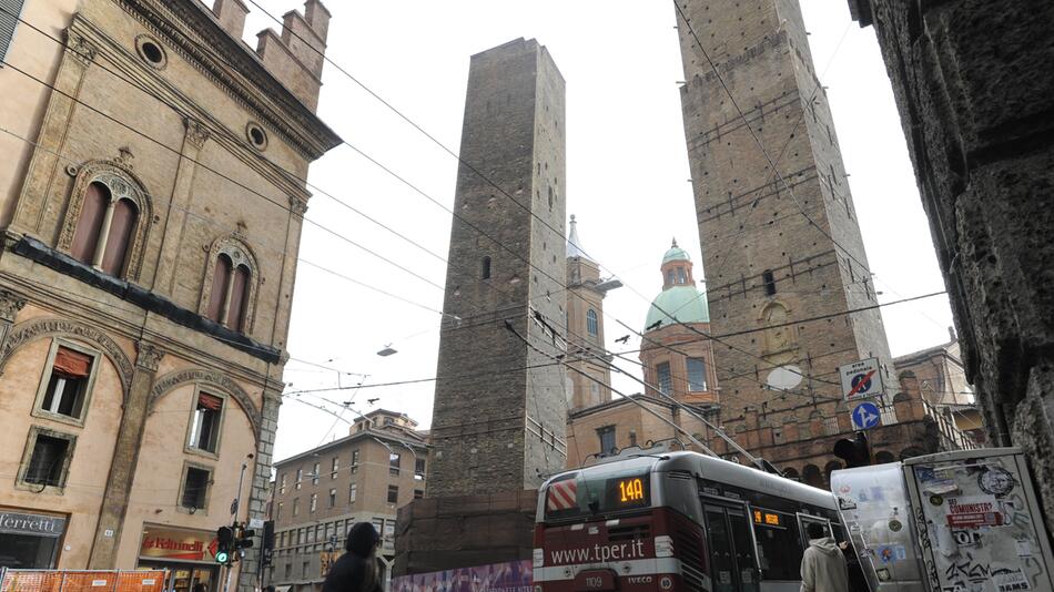 Garisenda-Turm in Bologna