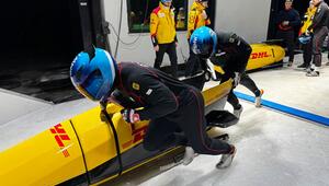 Deutsches Bob-Team testet Olympia-Strecke in Cortina d'Ampezzo