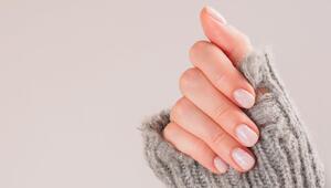 Helle Farben lassen die Nägel clean und gepflegt wirken.