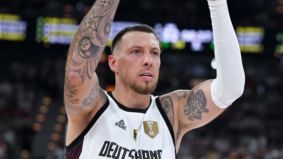 Daniel Theis