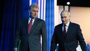 Putin und sein Pressesprecher Peskow