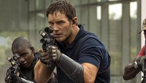 "The Tomorrow War": Dan Forester (Chris Pratt, v.) kämpft um die Zukunft der Erde.