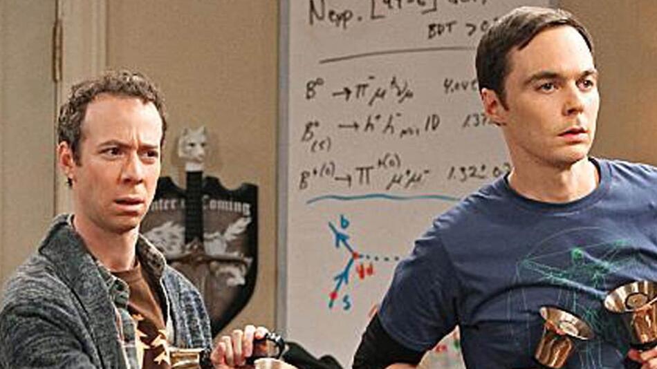 Stuart Bloom (Kevin Sussman, l.) und Sheldon (Jim Parsons) in "The Big Bang Theory".