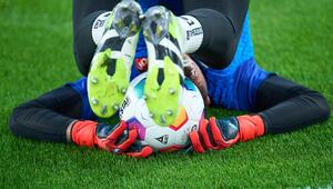 Torwart Kevin Müller ist seit 2015 beim FC Heidenheim (Archivbild).