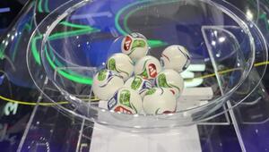 Fussball-WM: Auslosung mit Star-Aufgebot