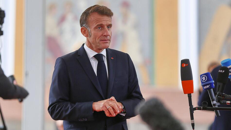 Frankreich, Regierung, Sébastien Lecornu, Rücktritt, Emmanuel Macron, Politik