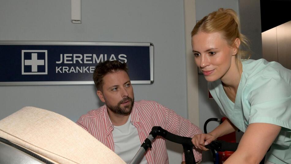 "GZSZ": John zeigt Zoe bezüglich Clara ihre Grenzen auf.