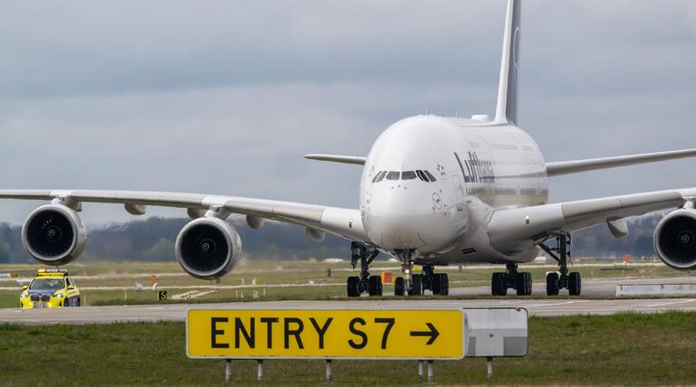 Airbus A380 in München