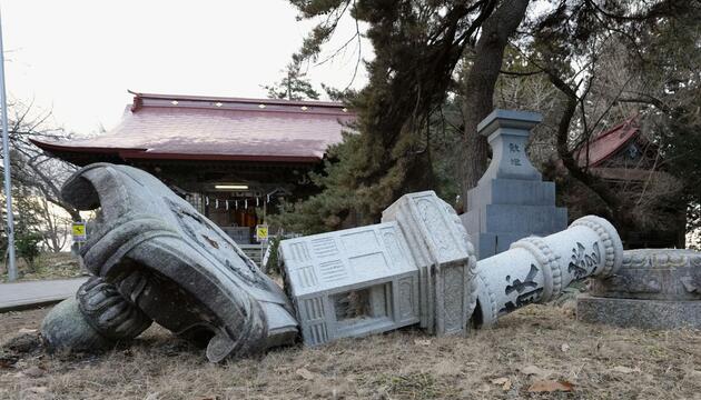 Nach starkem Erdbeben im Nordosten Japans