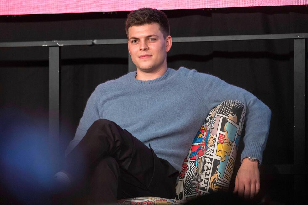 Alex Høgh Andersen - AdoroCinema