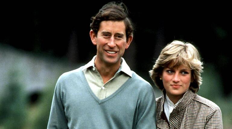 Der damalige Prinz Charles und Prinzessin Diana in glücklichen Zeiten. Im Jahr 1996 liessen sie ...