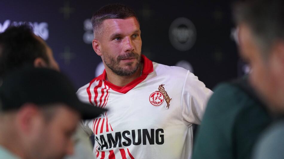 Lukas Podolski im rot-weissen Trikot des 1. FC Köln.