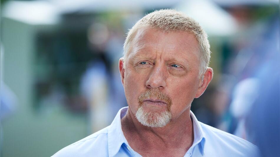 Boris Becker zeigt seinen 375.000 Followern Fotos der Beerdigung seiner Mutter.