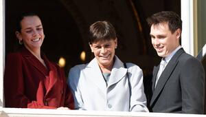 Prinzessin Stéphanie von Monaco umgeben von ihren Kindern Louis und Pauline Ducruet.