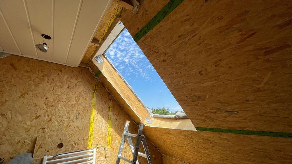 Eine Fensteröffnung ohne Fenster