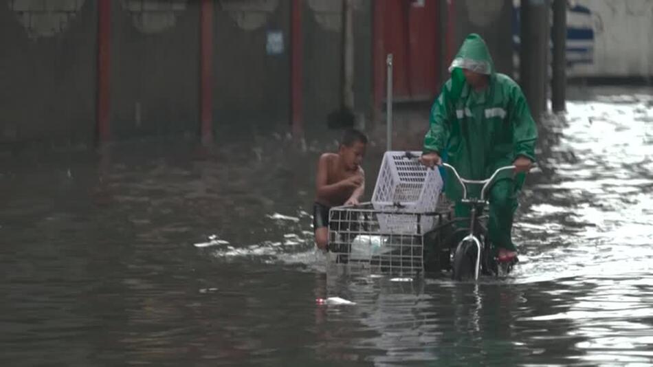 Philippinen: Land unter nach Tropensturm "Wipha"