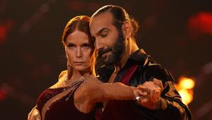 Ein Moment aus dem letzten TV-Tanz von Esther Schweins und Massimo Sinató im Wettbewerb von ...