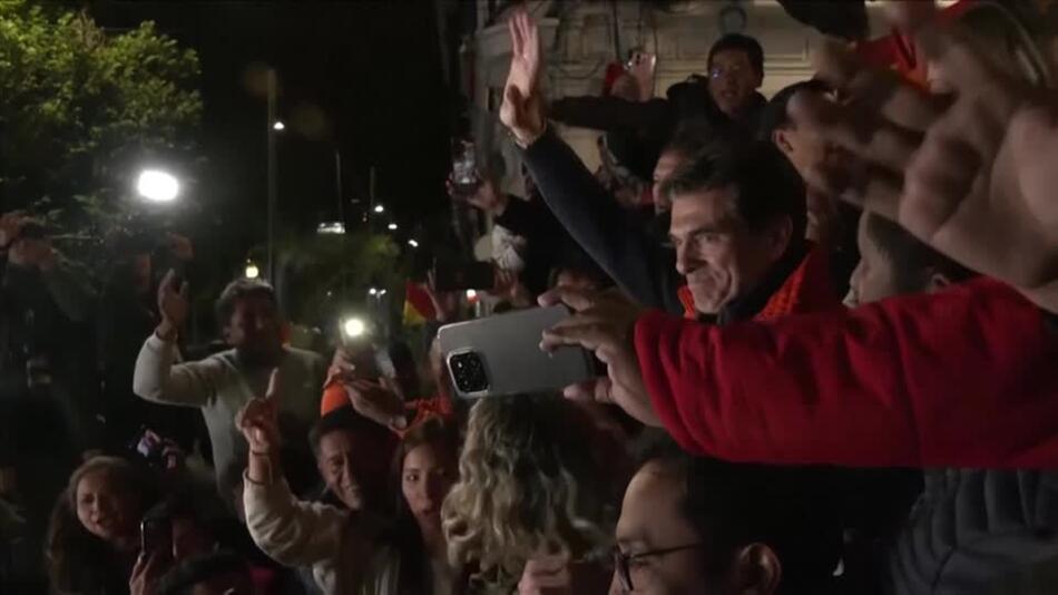 Christdemokrat Paz bei Präsidentenwahl in Bolivien vorn