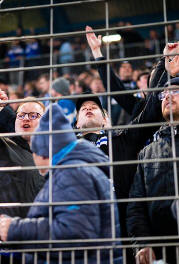 Kevin Kühnert im Arminia-Block