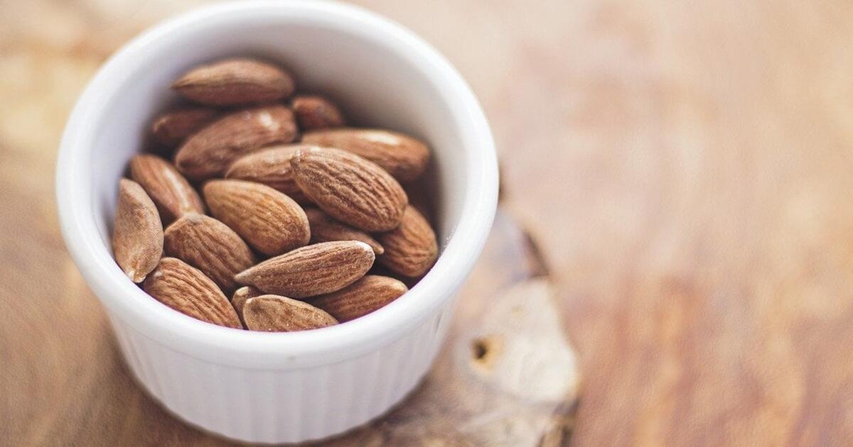 Эффективные народные средства от изжоги: от жевательной резинки до льняного отвара