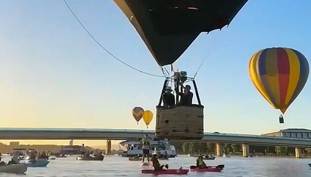 Gefahr von oben: Heissluftballon schubst Kajakfahrer in den See