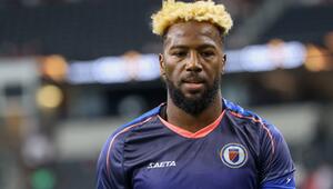 Fussballprofi berichtet von dramatischer Flucht aus dem Iran